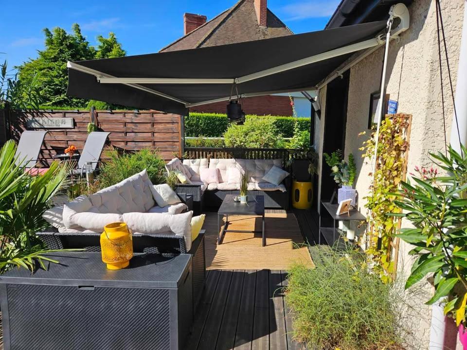 Les Epinettes Chambres D'Hotes Crevecoeur-le-Grand Exteriör bild